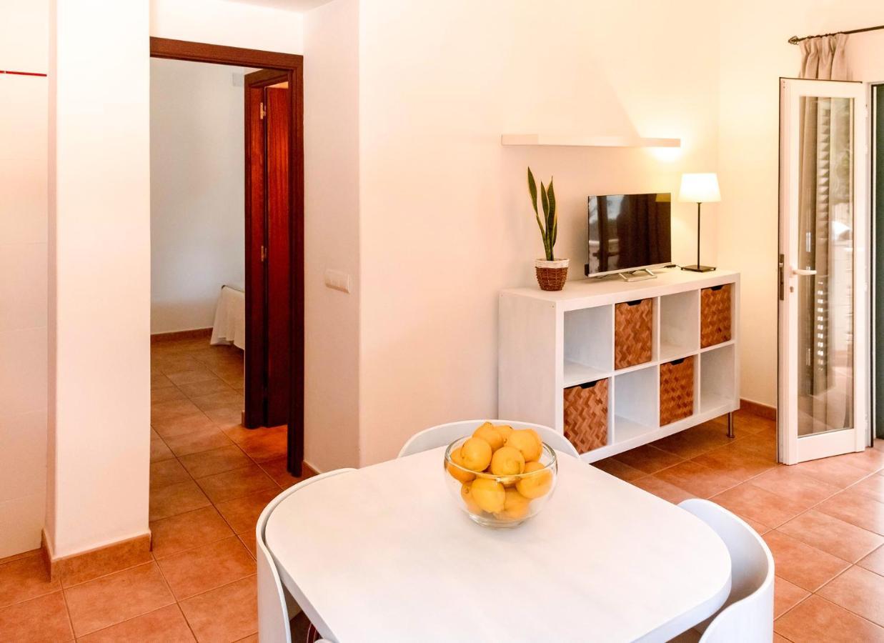 Apartamentos El Pino - Formentera Break Ес-Кало Екстер'єр фото