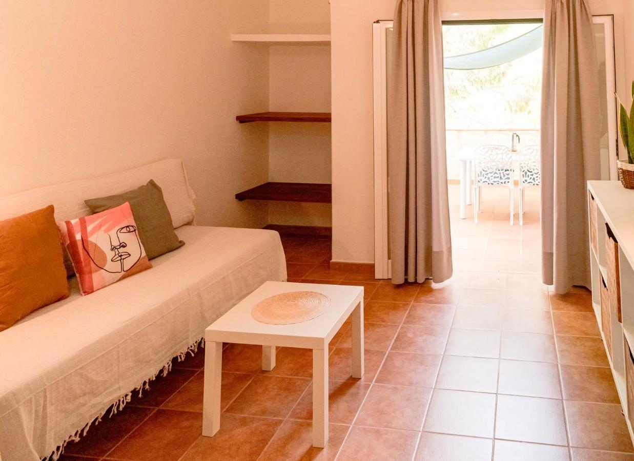 Apartamentos El Pino - Formentera Break Ес-Кало Екстер'єр фото