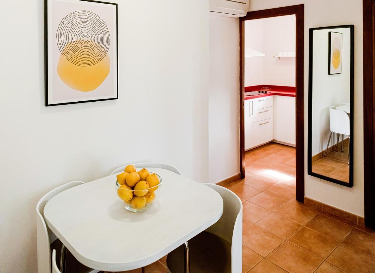 Apartamentos El Pino - Formentera Break Ес-Кало Екстер'єр фото