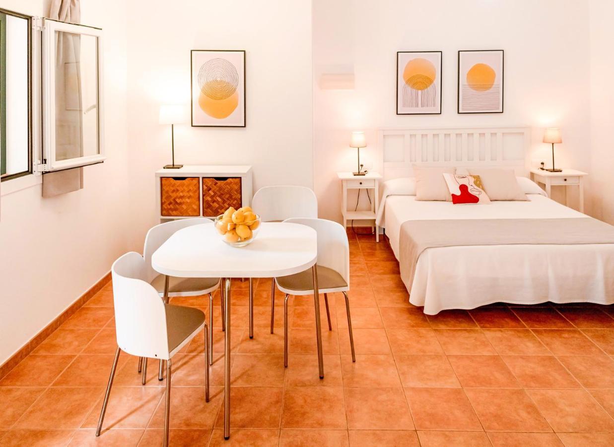 Apartamentos El Pino - Formentera Break Ес-Кало Екстер'єр фото