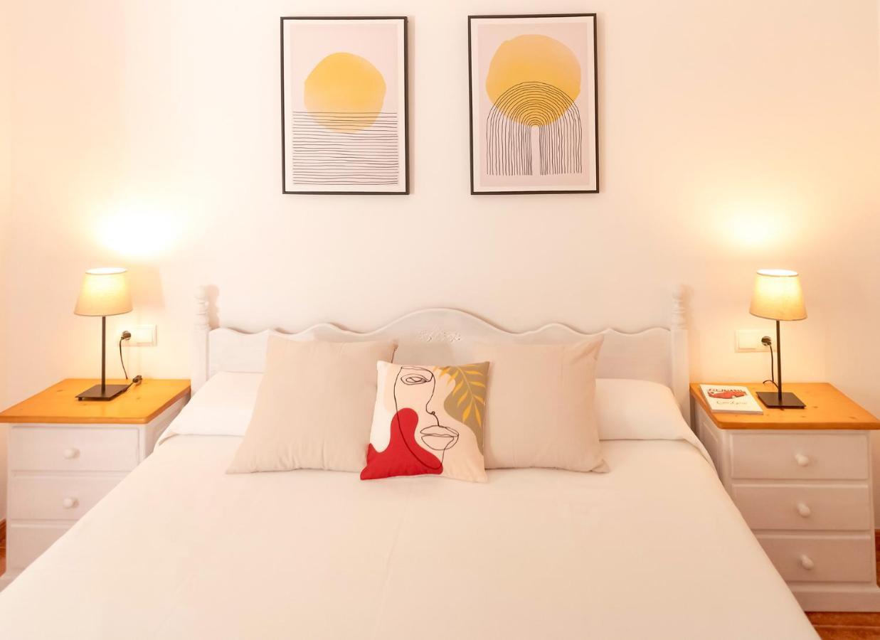 Apartamentos El Pino - Formentera Break Ес-Кало Екстер'єр фото