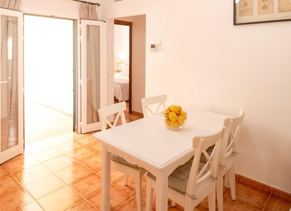 Apartamentos El Pino - Formentera Break Ес-Кало Екстер'єр фото