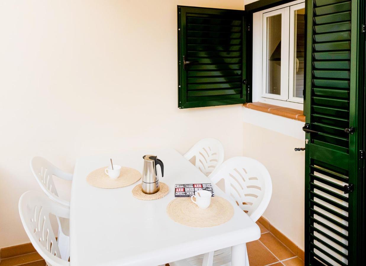 Apartamentos El Pino - Formentera Break Ес-Кало Екстер'єр фото