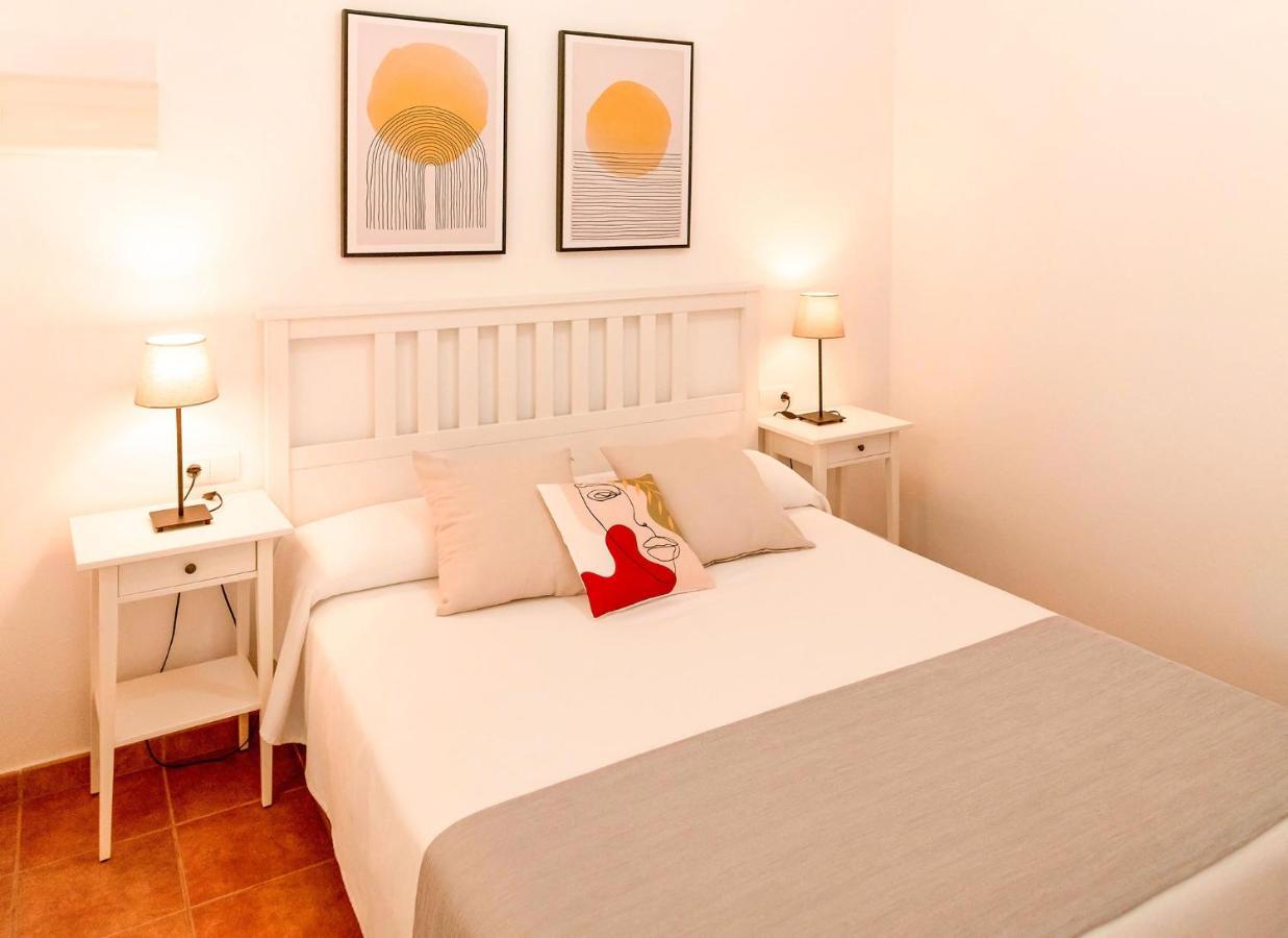 Apartamentos El Pino - Formentera Break Ес-Кало Екстер'єр фото