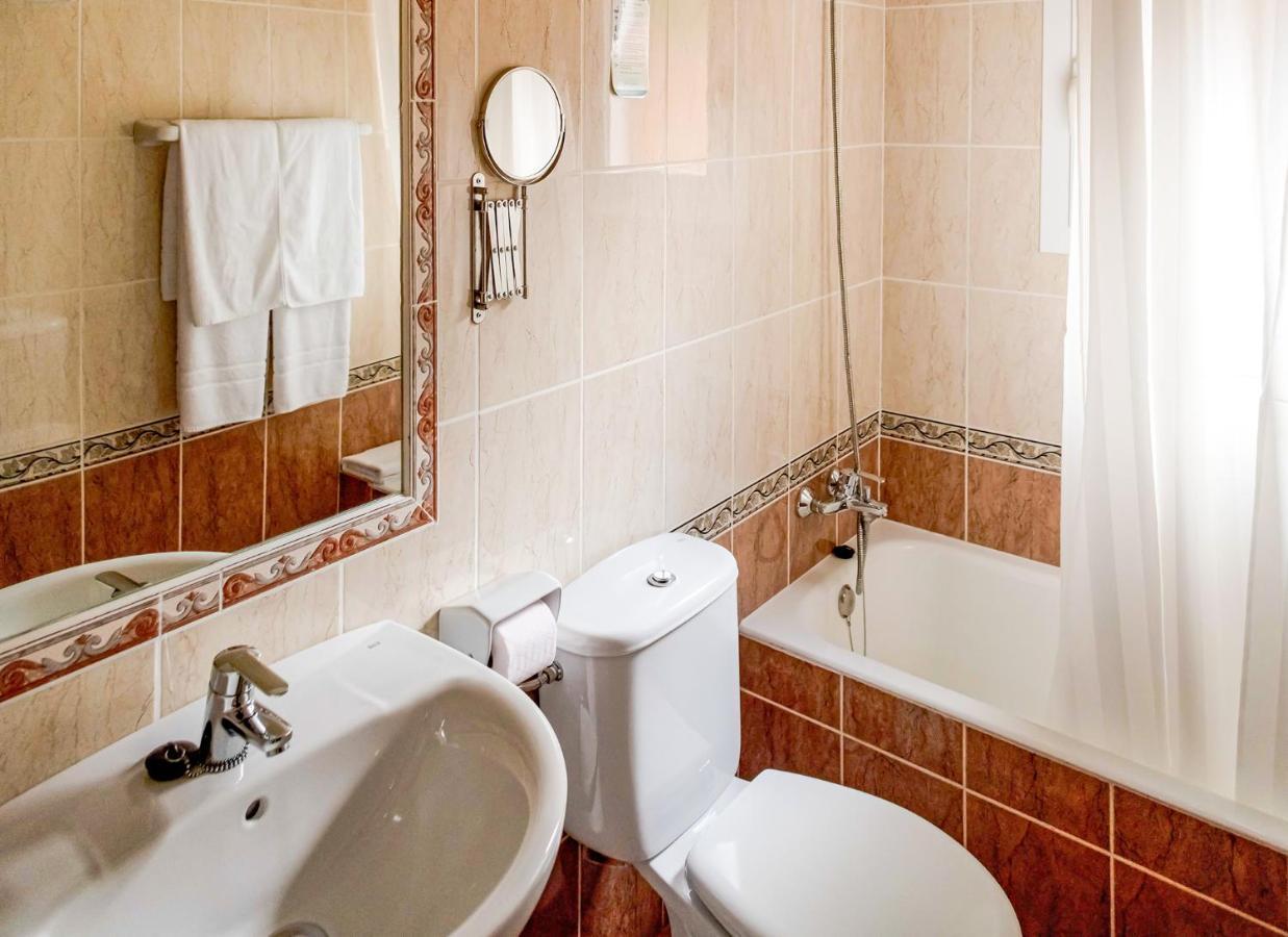 Apartamentos El Pino - Formentera Break Ес-Кало Екстер'єр фото